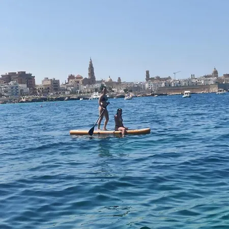 Boat And Breakfast Bådhotel