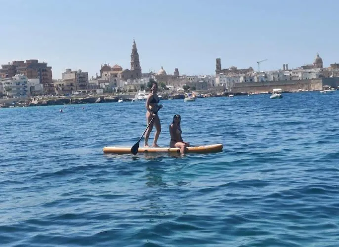 Boat And Breakfast Úszó hotel