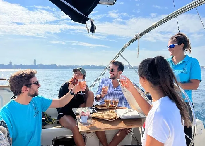 Úszó hotel Boat And Breakfast Bari