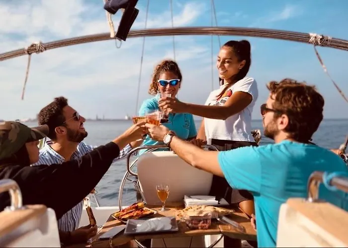 Boat And Breakfast Bari